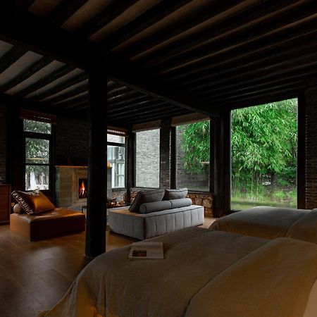 Adonis Inn Lijiang Лицзян Экстерьер фото
