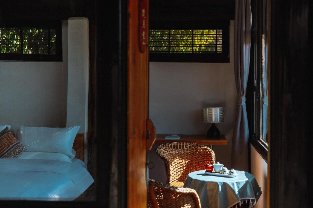 Adonis Inn Lijiang Лицзян Экстерьер фото