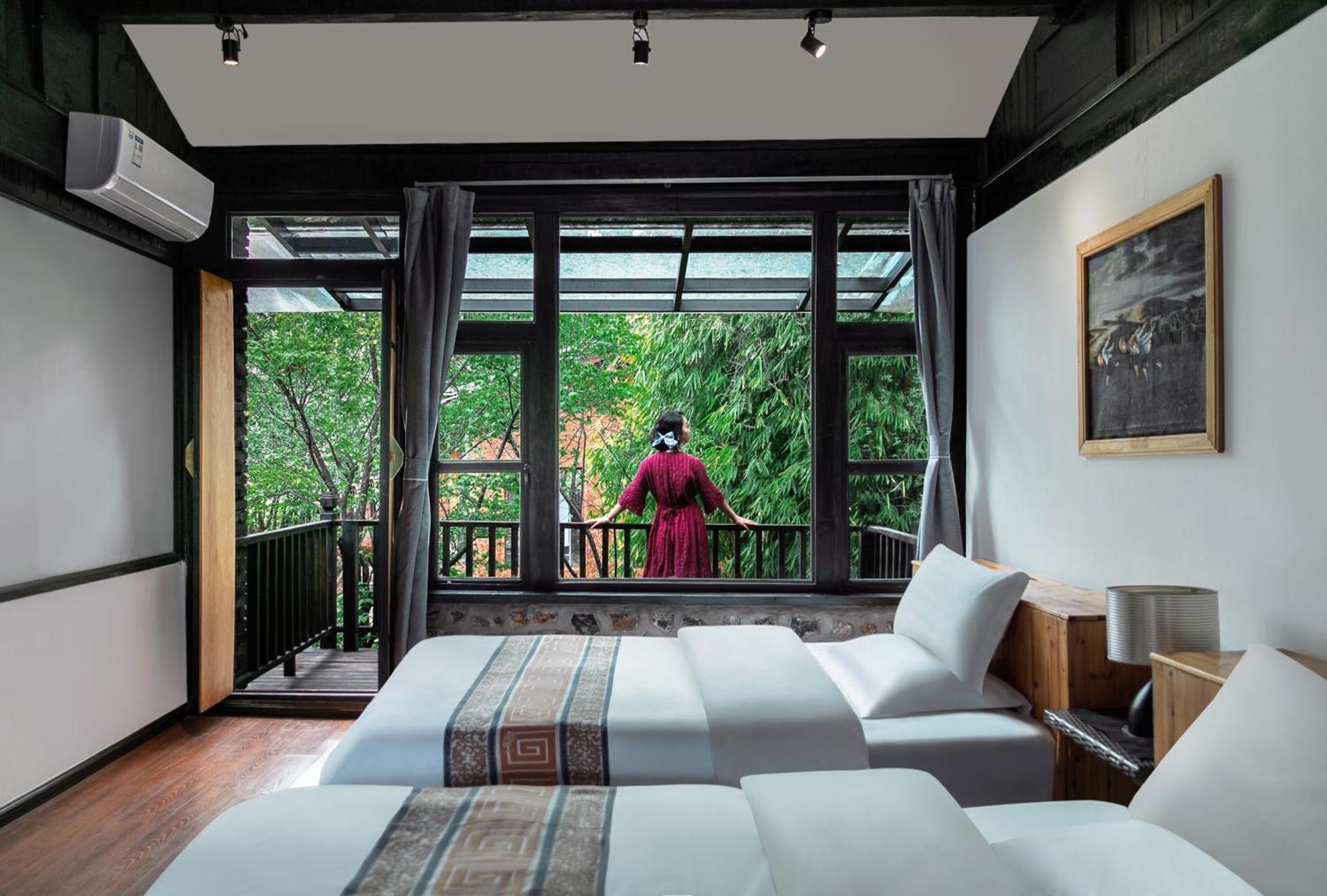 Adonis Inn Lijiang Лицзян Экстерьер фото
