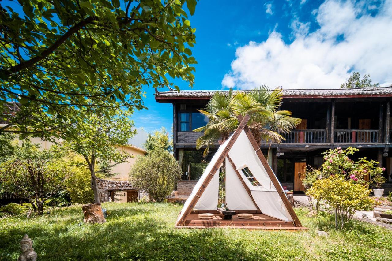 Adonis Inn Lijiang Лицзян Экстерьер фото